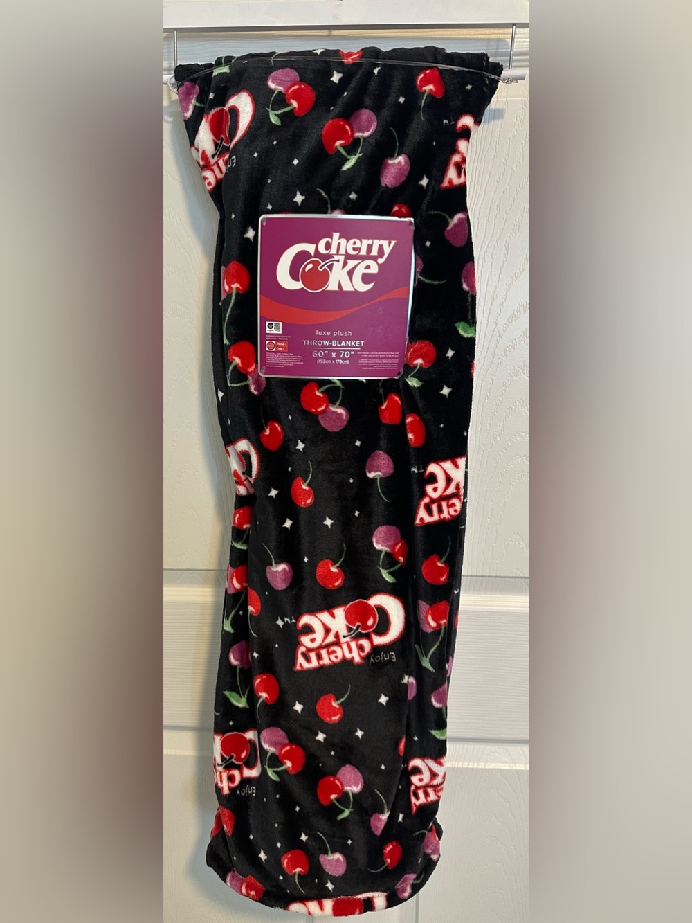 Coca cola Cherry Blanket Black with Red & Pink Cherry Print 60x70”New